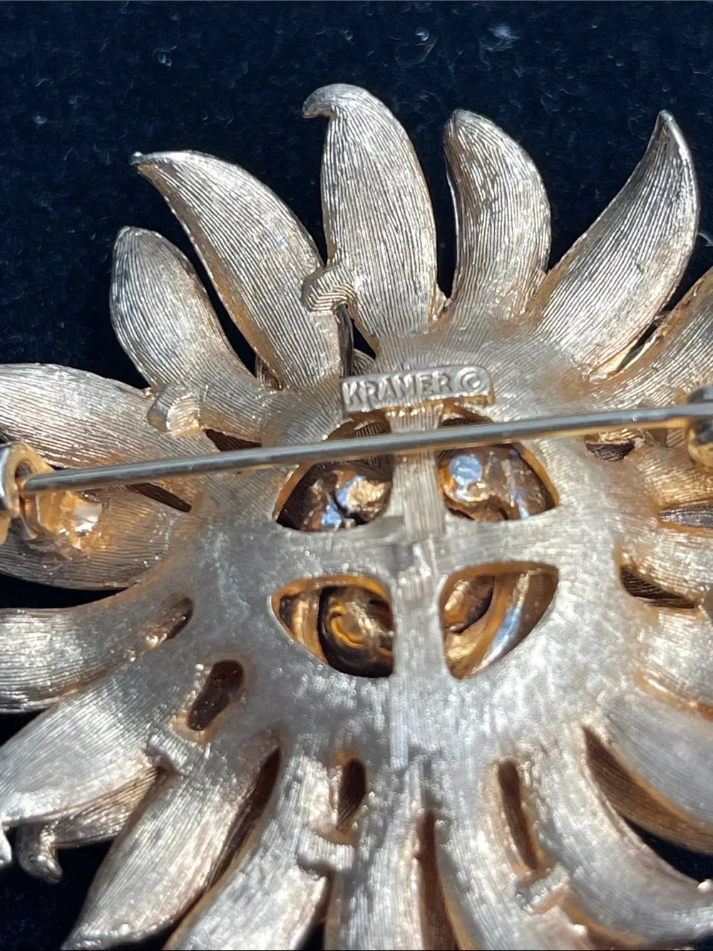 Kramar elegant gold